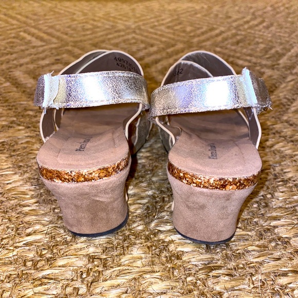 Pierre Dumas Kids Strappy Wedge Gold Sandal - Picture 3 of 5